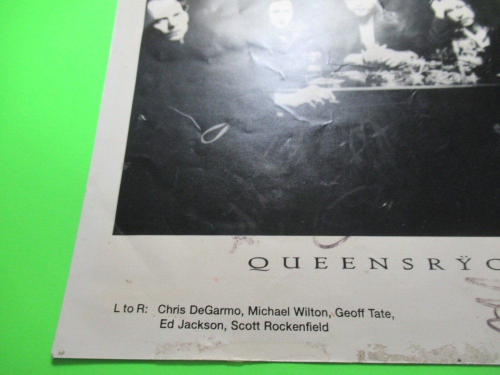 AUTOGRAPH SIGNED QUEENSRYCHE FULLY SIGNED PROMO PHOTO