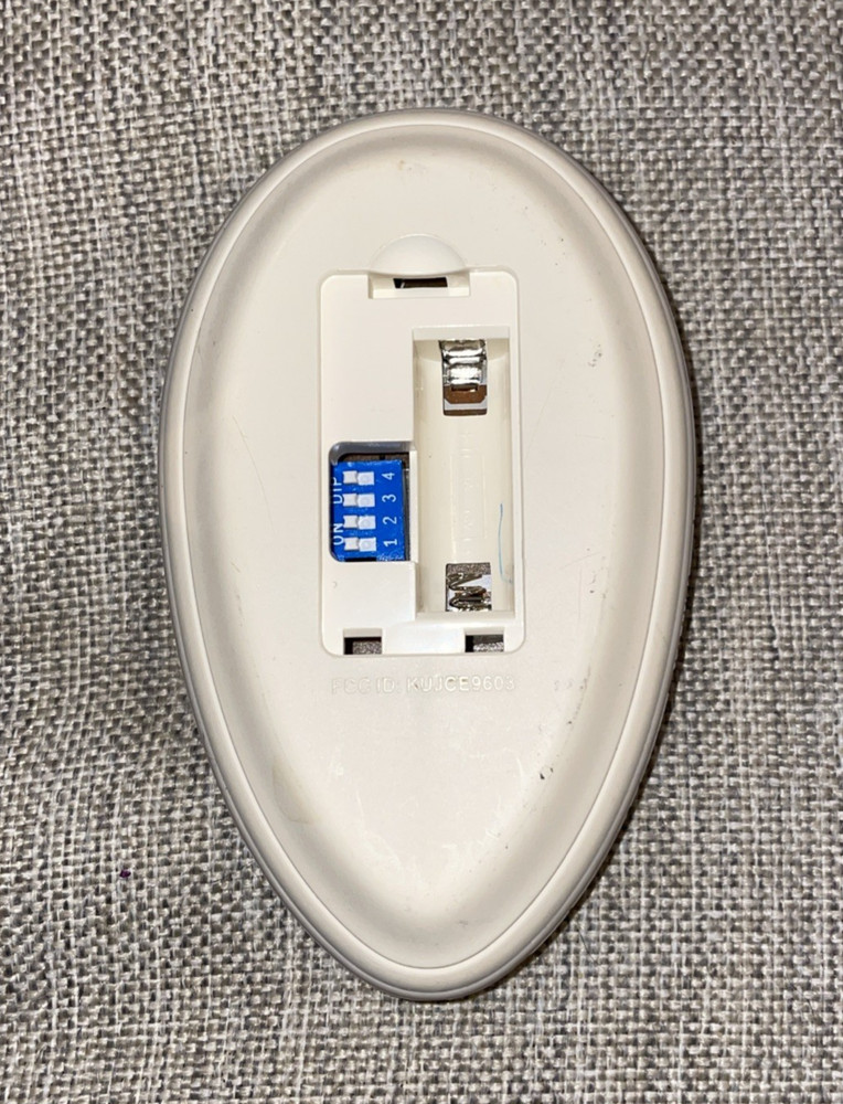 Harbor Breeze 5 Button Ceiling Fan Remote Control and Wall Mount - KUJCE9603