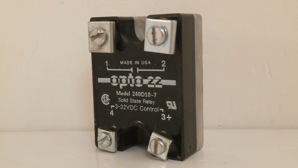 OPTO 22 SOLID STATE RELAY 3-32VDC 240D10-7