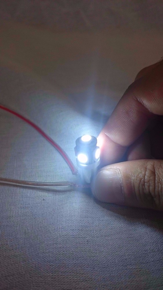 2 x White BA9S / BA9 5SMD LED Light Bulbs Round Base (White)