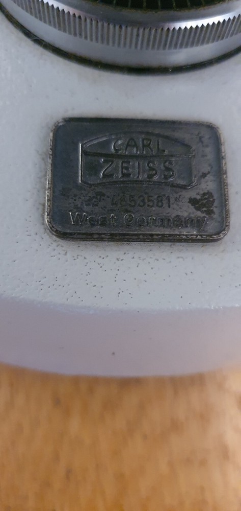 Carl Zeiss microscope 4653581