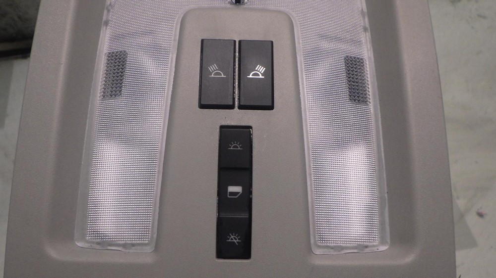 14 CADILLAC SRX Front Console roof