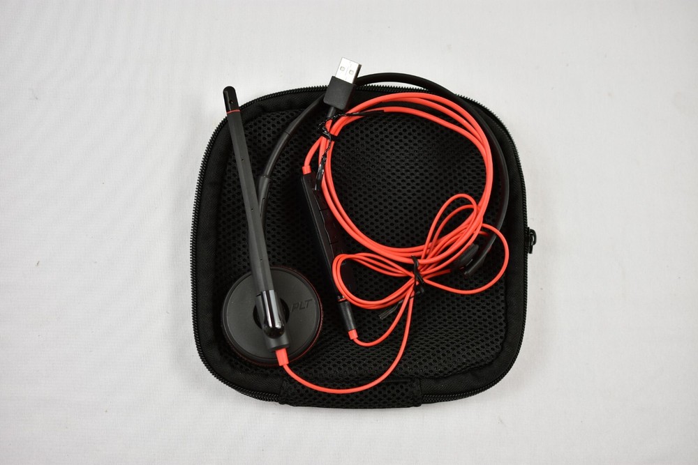 Plantronics Blackwire C3215 Mono On Ear Computer Headset, Black (209746-101)