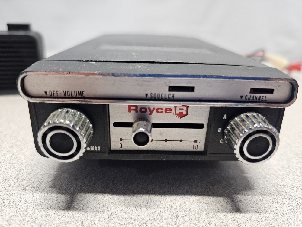 Royce I-590A CB w Mic Power on Tested