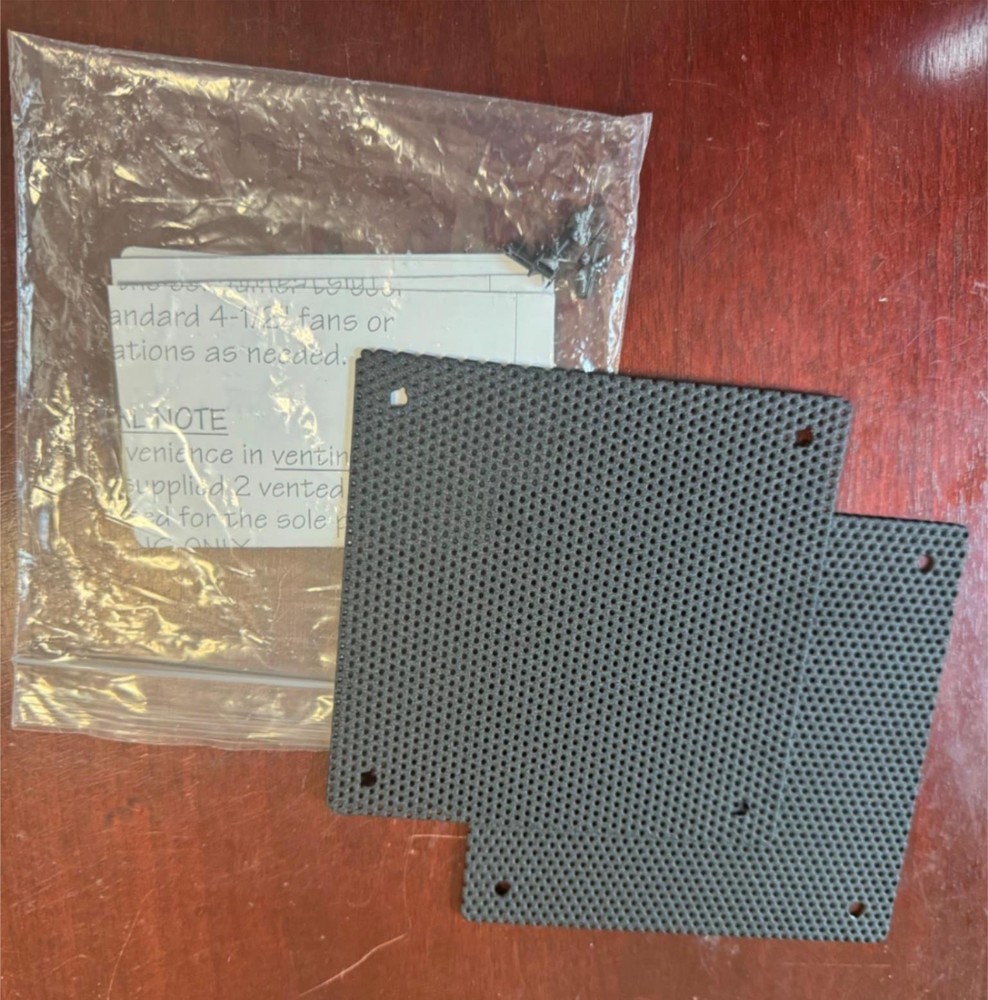 Middle Atlantic ERKVK Vent hardware kit (2 Screens Per Kit)