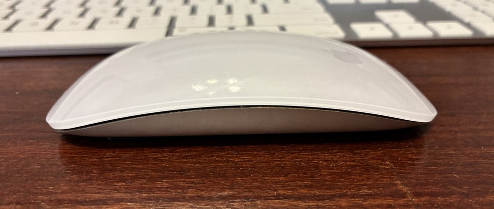 Apple A1843 Keyboard And A1657 Mouse Combo