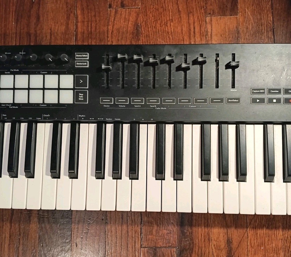 Launchkey 49 Novation keyboard controller  used