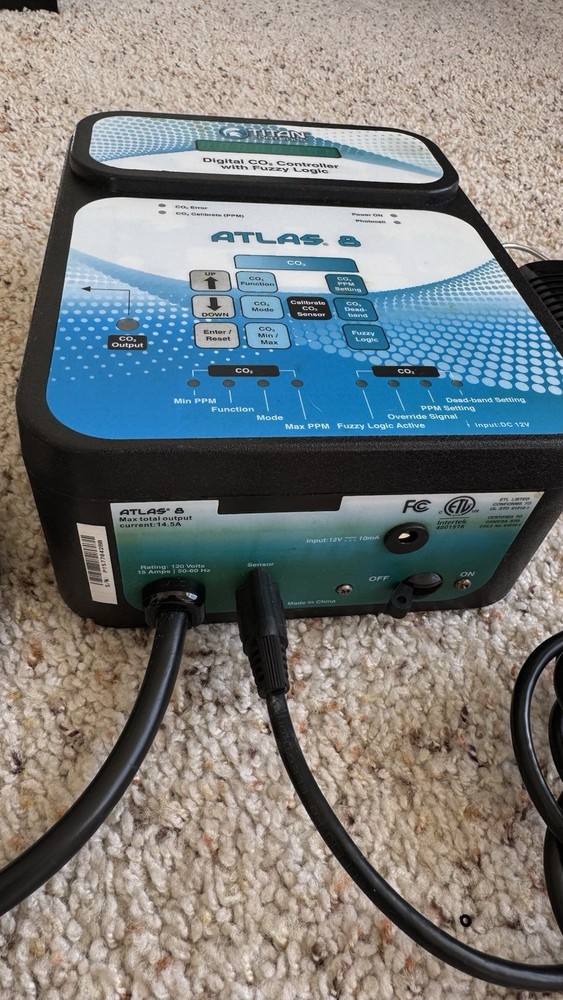 Titan Controls Atlas 8 Digital CO2 Controller With Fuzzy Logic + Sensor
