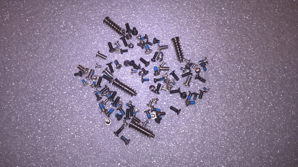 Hyundai P571 Notebook Screw Set - Screw Set