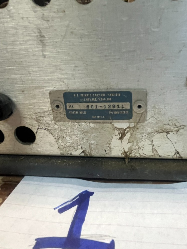 HP Hewlett-Packard Oscilloscope Model 120B - Powers on but untested.