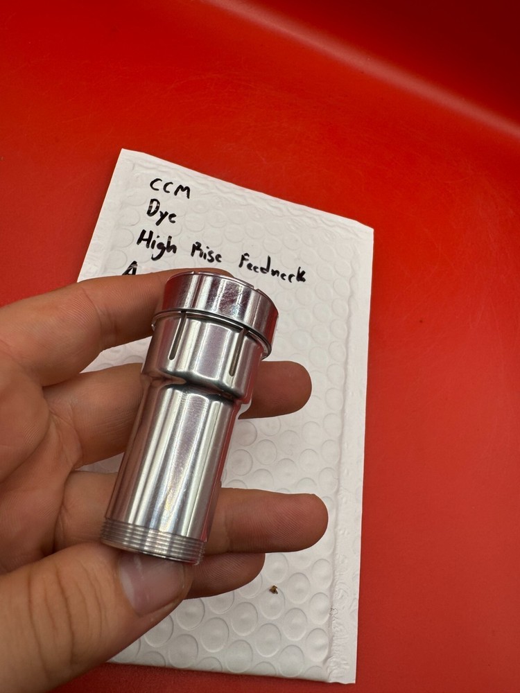CCM Dye High Rise Feedneck