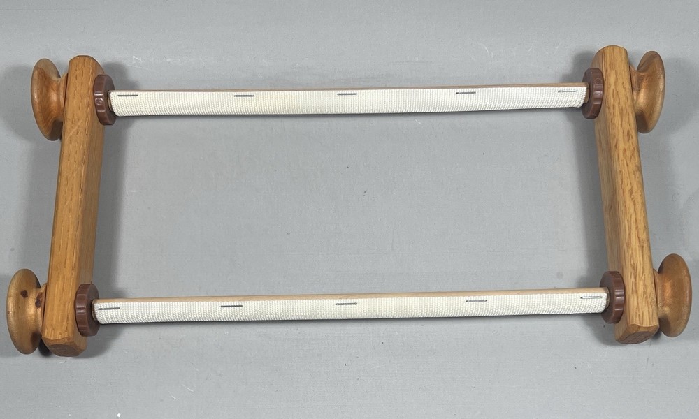 VTG Wooden Embroidery Scroll Frame Handmade 11" Working Space Bill's Frames