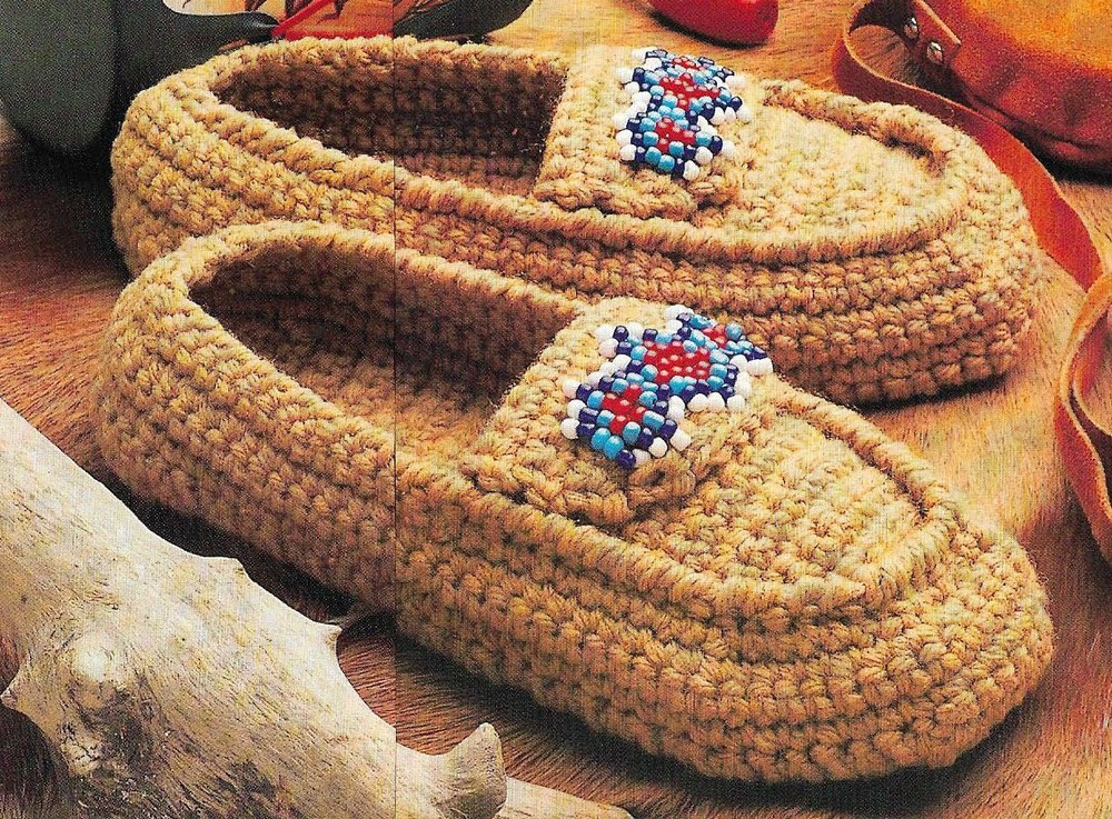 BEADED MOCCASINS SLIPPERS 3 SIZES DIGEST SIZE CROCHET PATTERN INSTRUCTIONS