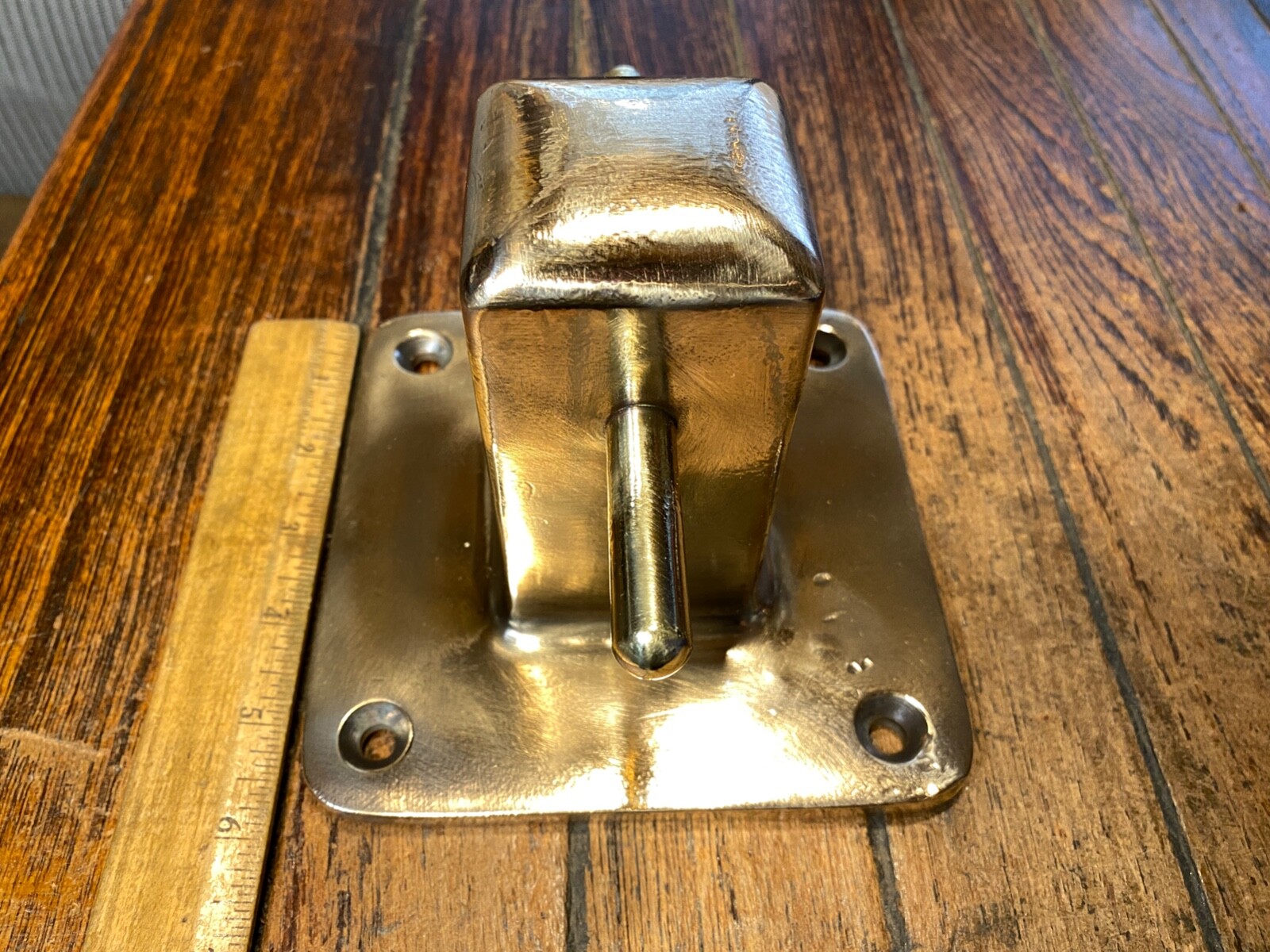 VINTAGE PERKO POLISHED BRONZE MOORING BITT, SAMPSON POST/BOLLARD, CLEAT 6" BASE