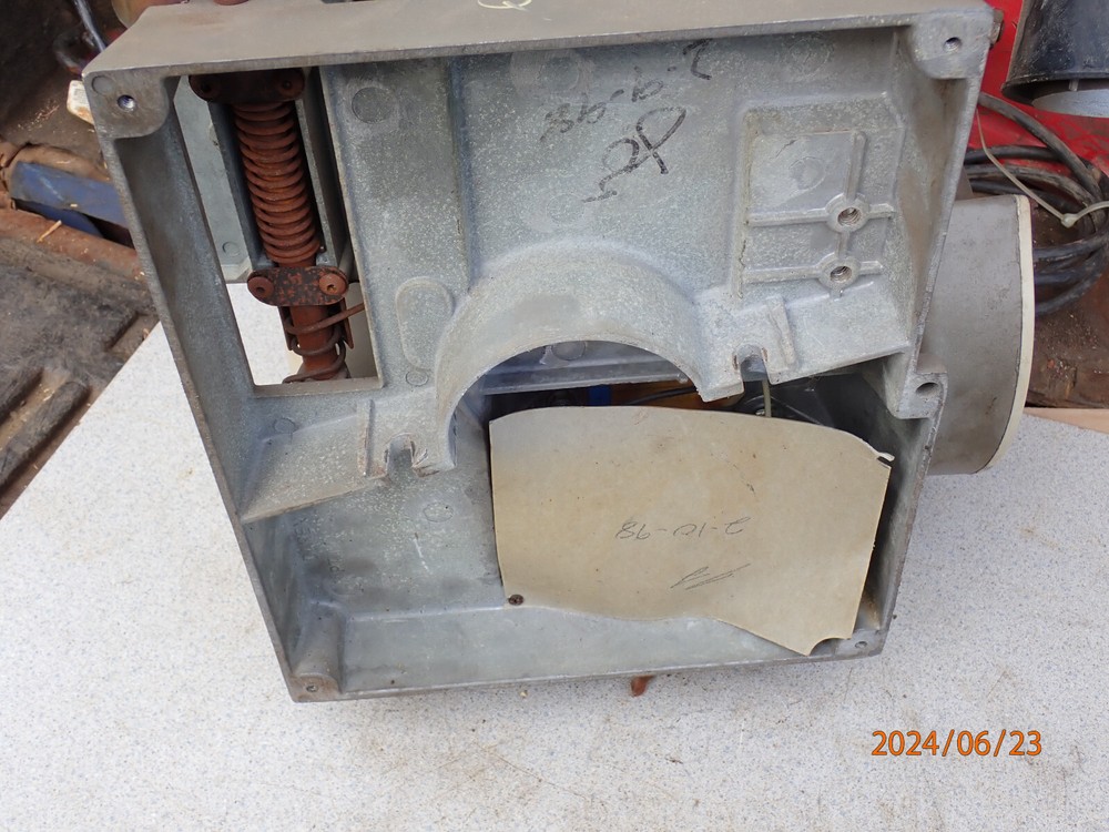 DAREX M5 DRILL BIT SHARPENER BASE UNIT W/ SETTING FIXTURE LIGHT NEEDS BANDS AND