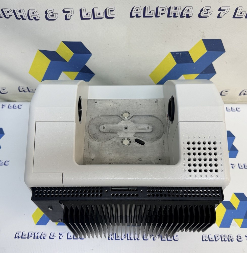 Thermo Scientific Nicolet Summit PRO FTIR Spectrometer