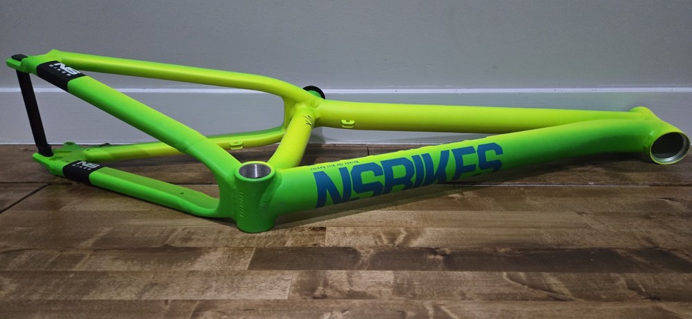NS DECADE bike frame