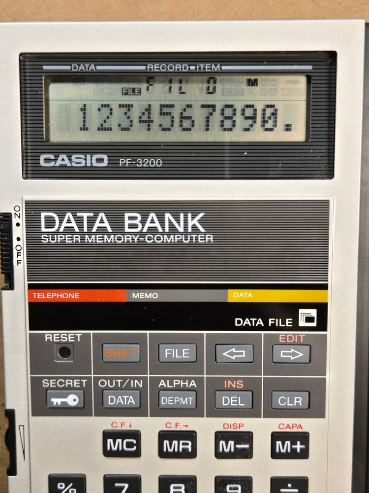 Casio PF-3200 DATA BANK Super Memory Computer / Calculator MINT in Box Works