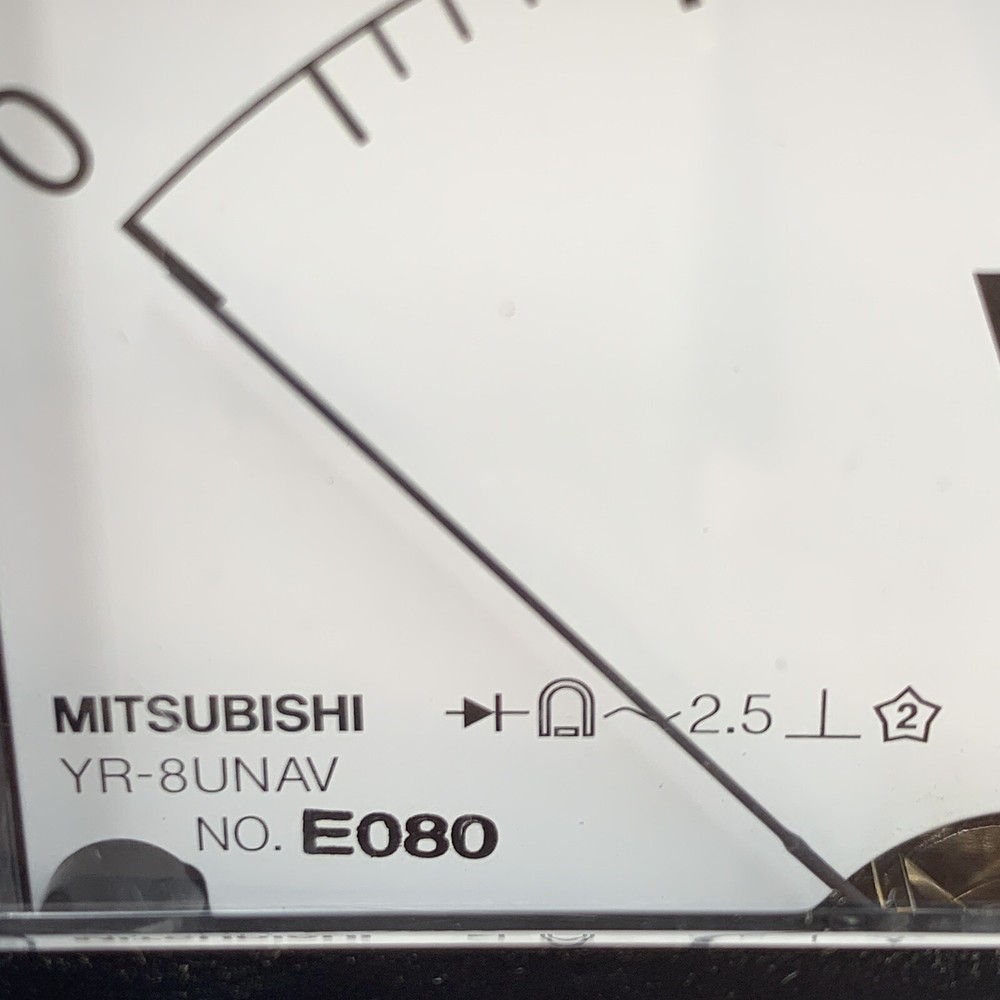 Mitsubishi YR-8UNAV Voltmeter Used