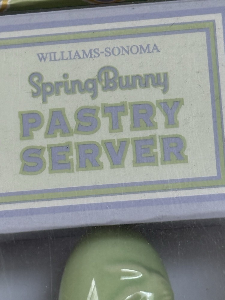 NIB WILLIAMS-SONOMA Spring Bunny 3D Green Stainless Pastry Pie Server Easter