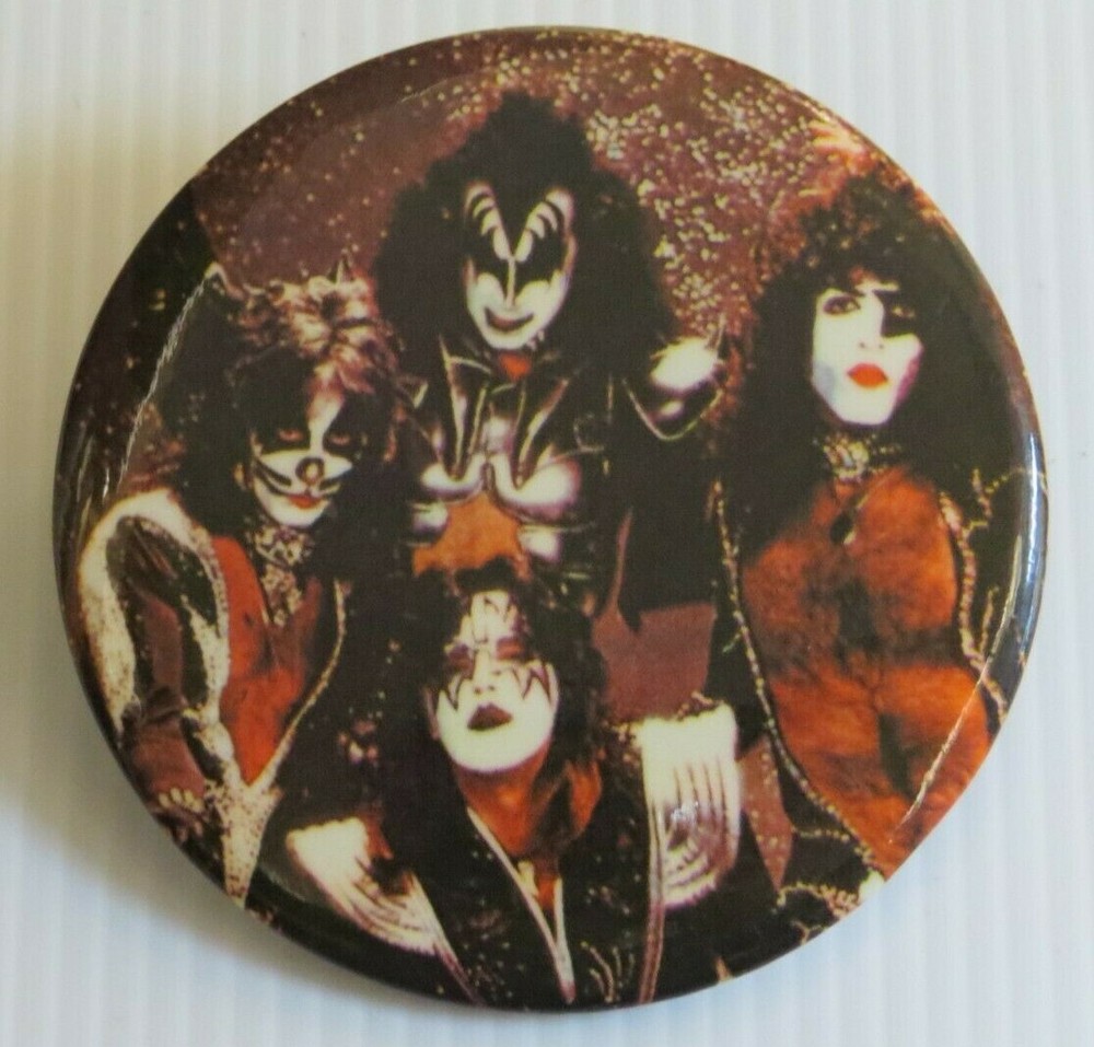KISS HOTLINE 3 INCH BUTTON - GROUP ERROR 1976 AUCOIN