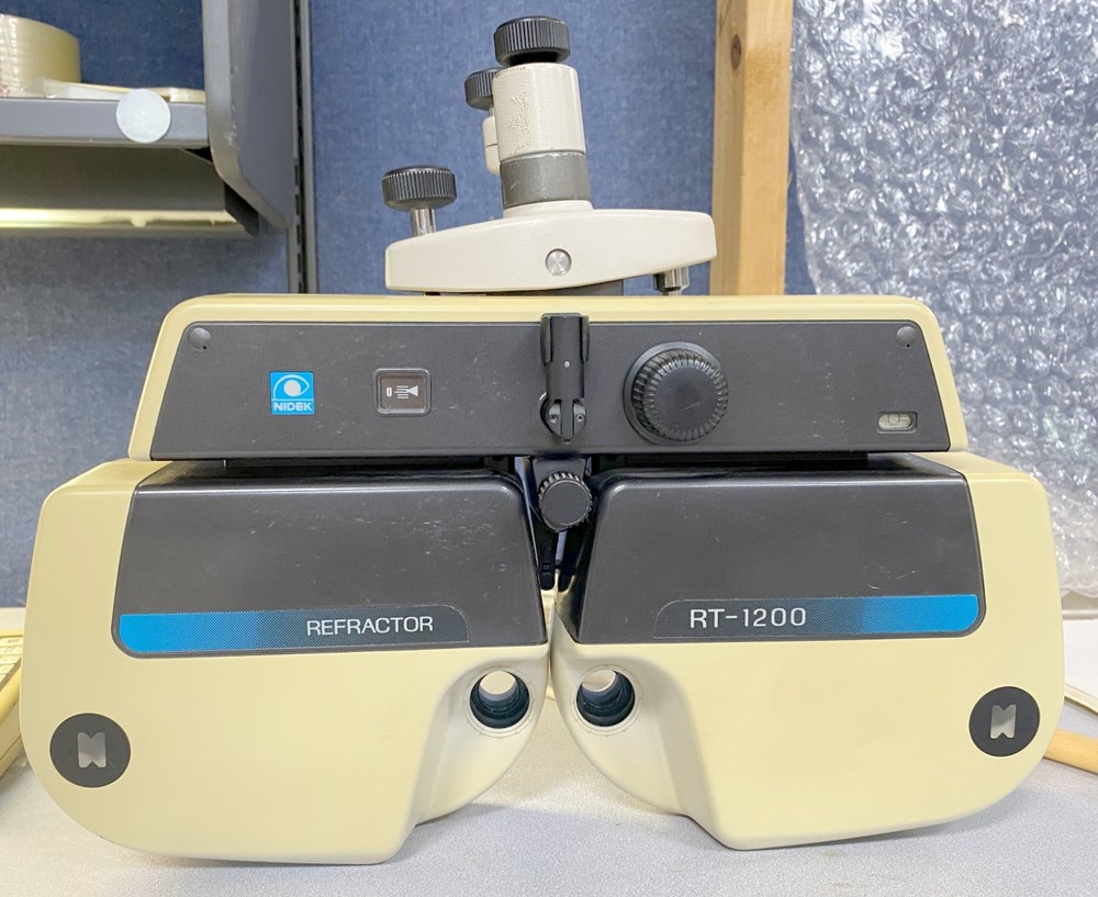 Nidek RT-1200 Automated Refractor With Control Panel