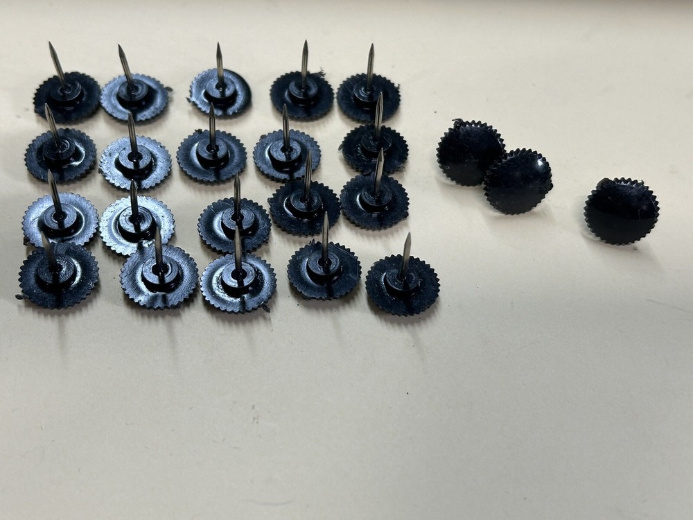 23 Pcs Black Scallop edge Thumbtacks