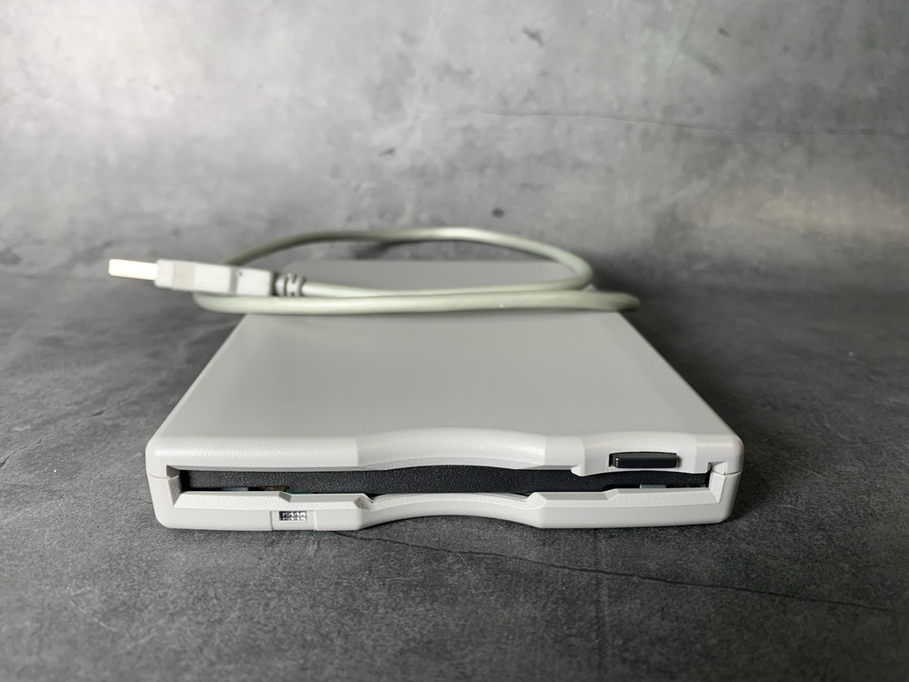 SmartDisk FDUSB-TM2, Mitsumi Model D353FUE, External 3.5" Disk Drive