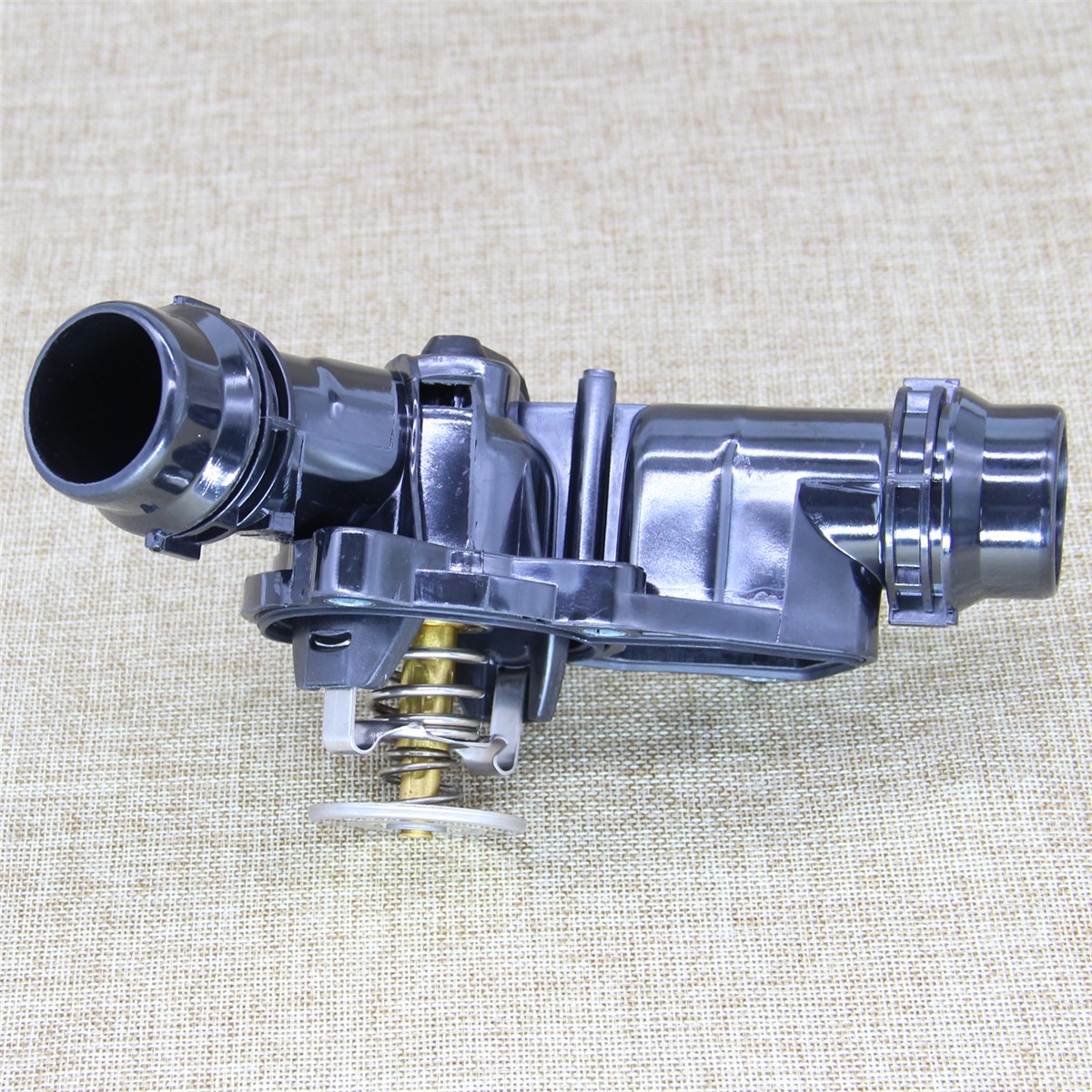 BRAND Thermostat Housing Assembly 11537509227 for BMW 99-06 E46 E39 X5 X3 Z3 Z4