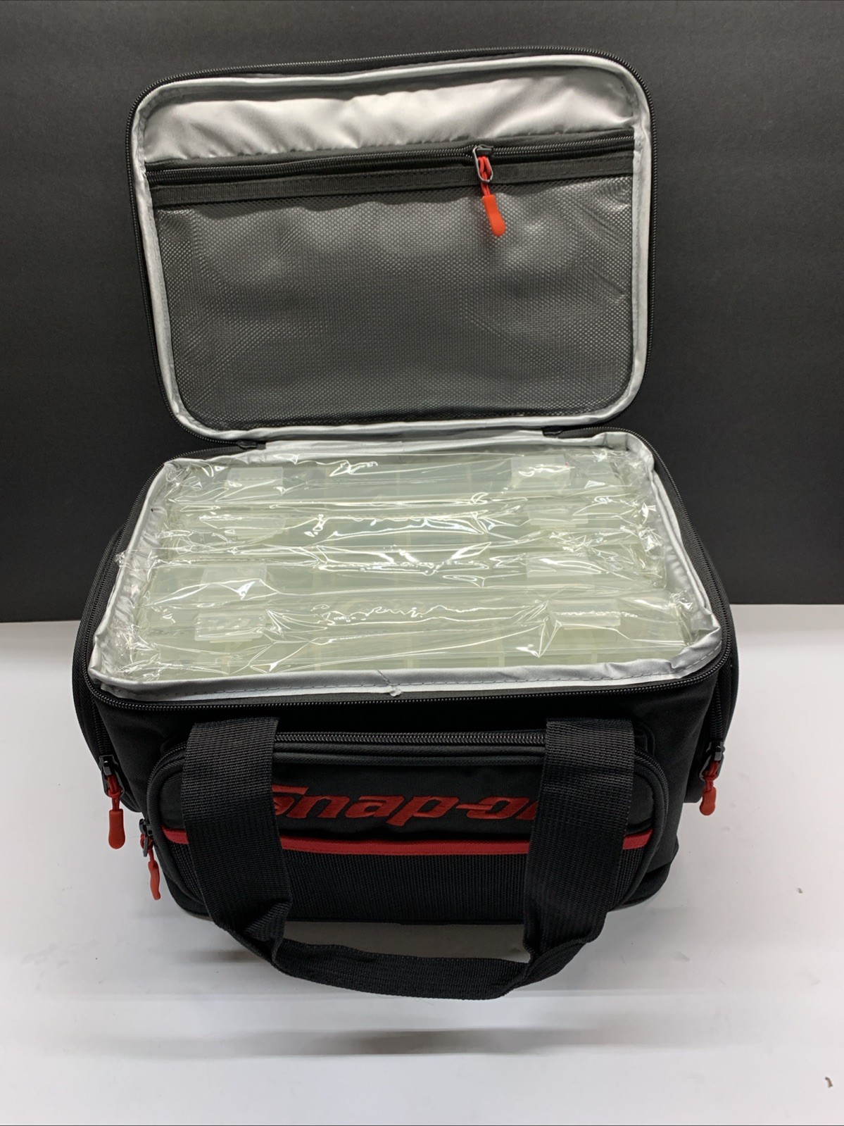 New Snap On SSX22P118 Tackle Cooler Bag 4 Plastic Divided Trays Factory Sealed