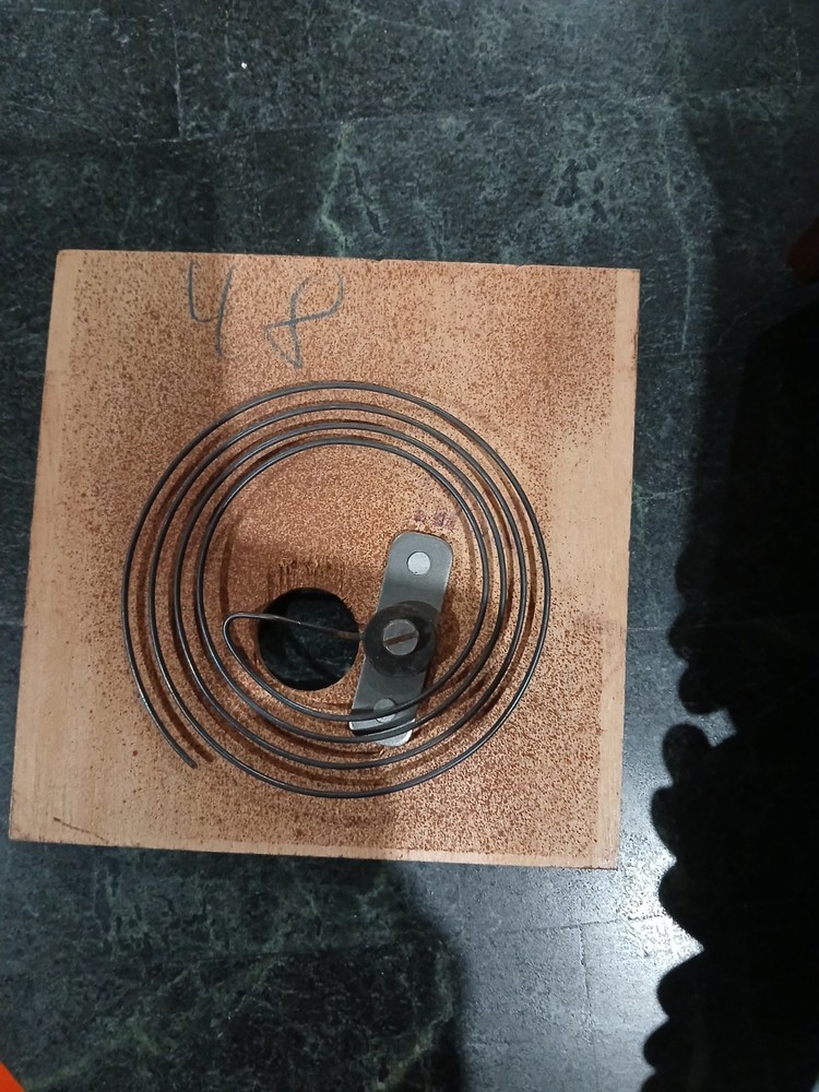 HUNTERS STYLE BLACK FOREST CUCKOO CLOCK WORKING