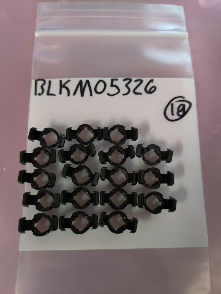 Universal Instruments Insert For Elbow Fitting 05323 BLKM05326 Pack Of 18