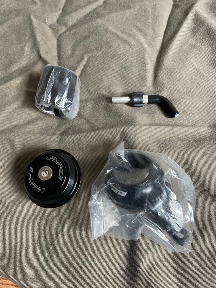 FSA Orbit CX 1 1/8 Headset