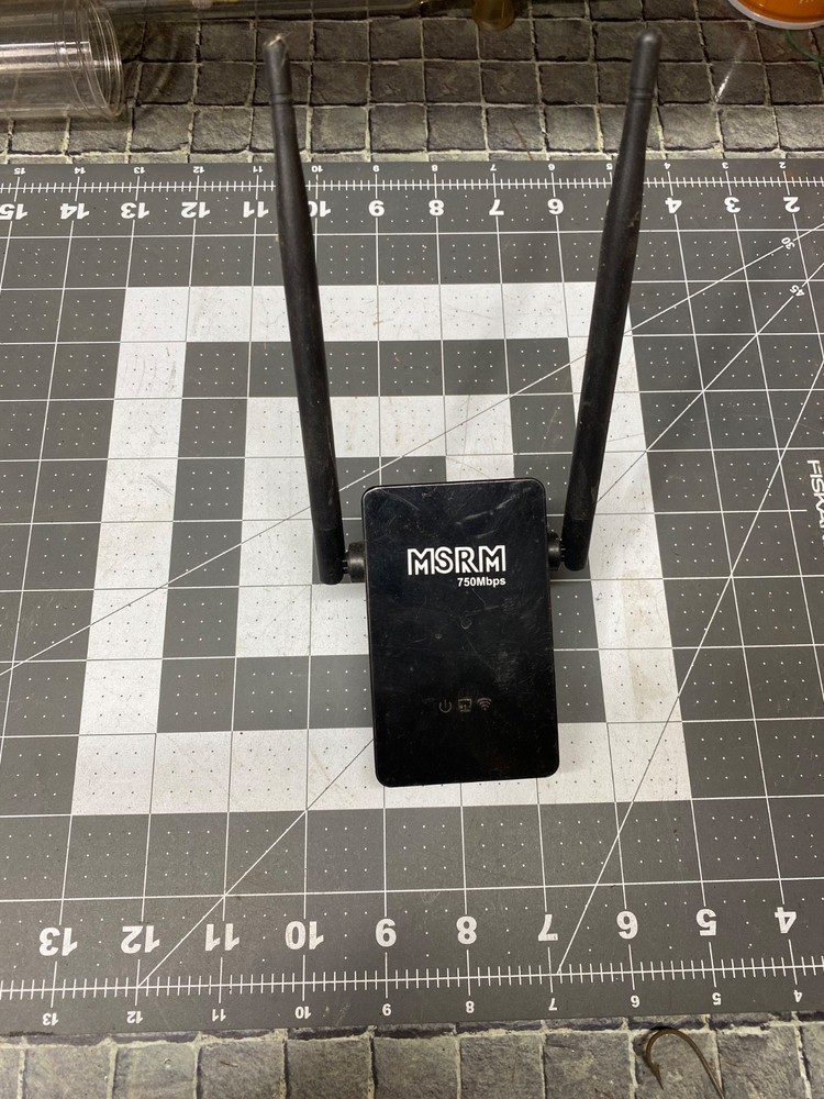 Wi-Fi Extender RSRM Model #US750 w/DC convertor