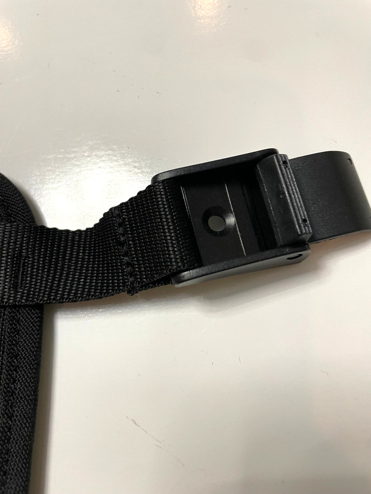 Crumpler Small Shoulder Strap Pad with Buckle Black