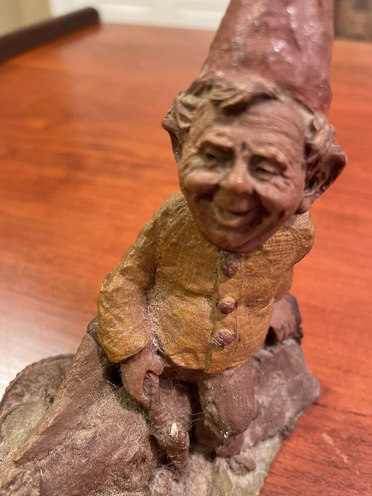 Gnome - CLARENCE Tom Clark Gnome Cairn