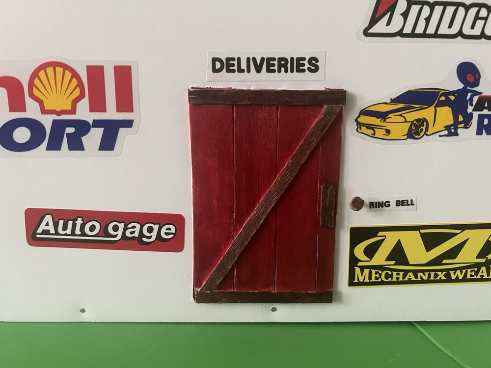 Built From Scratch - 1/24 Scale Diorama – “Earl’s Performance”