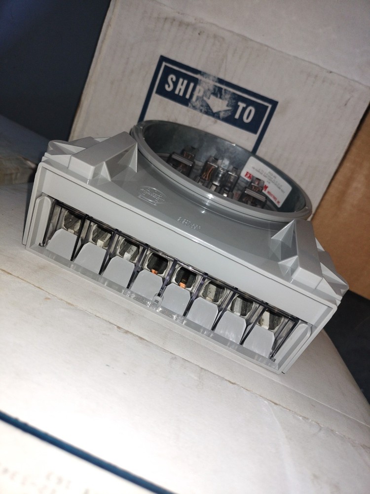 NEW - Ekstrom Meter Base Socket Adapter PHD-4W A to S Forms 14,15,16,17 600V