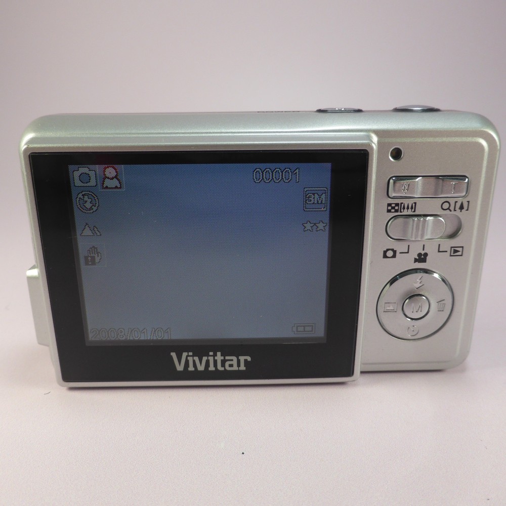 Vivitar Digital Camera Vivicam 7690 7.1MP Silver Tested