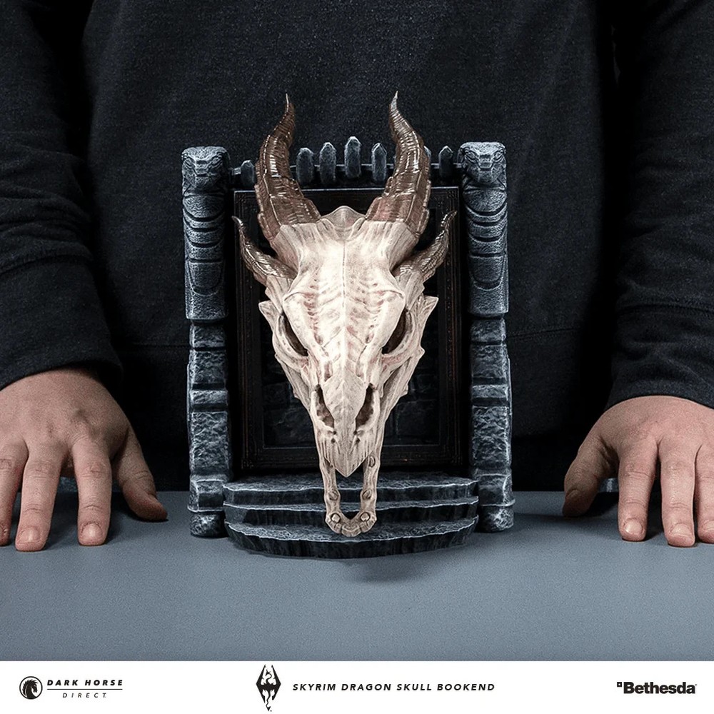 The Elder Scrolls V Skyrim Dragon Skull Bookend . Rare Limited Edition