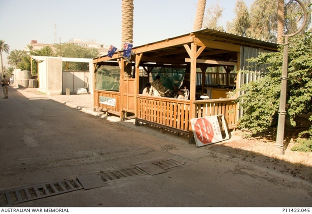 AUSSIE 2003 AUSTRALIAN DIPLOMATIC SECURITY DETACHMENT SECDET IRAQ vêlkrö PATCH