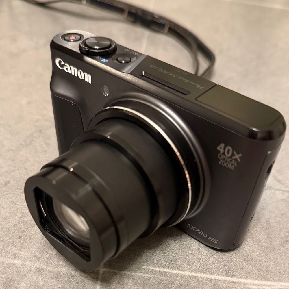 Canon PowerShot SX720 HS Compact Digital Camera, Black