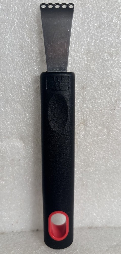 Zwilling J A Henckles Lemon Zester
