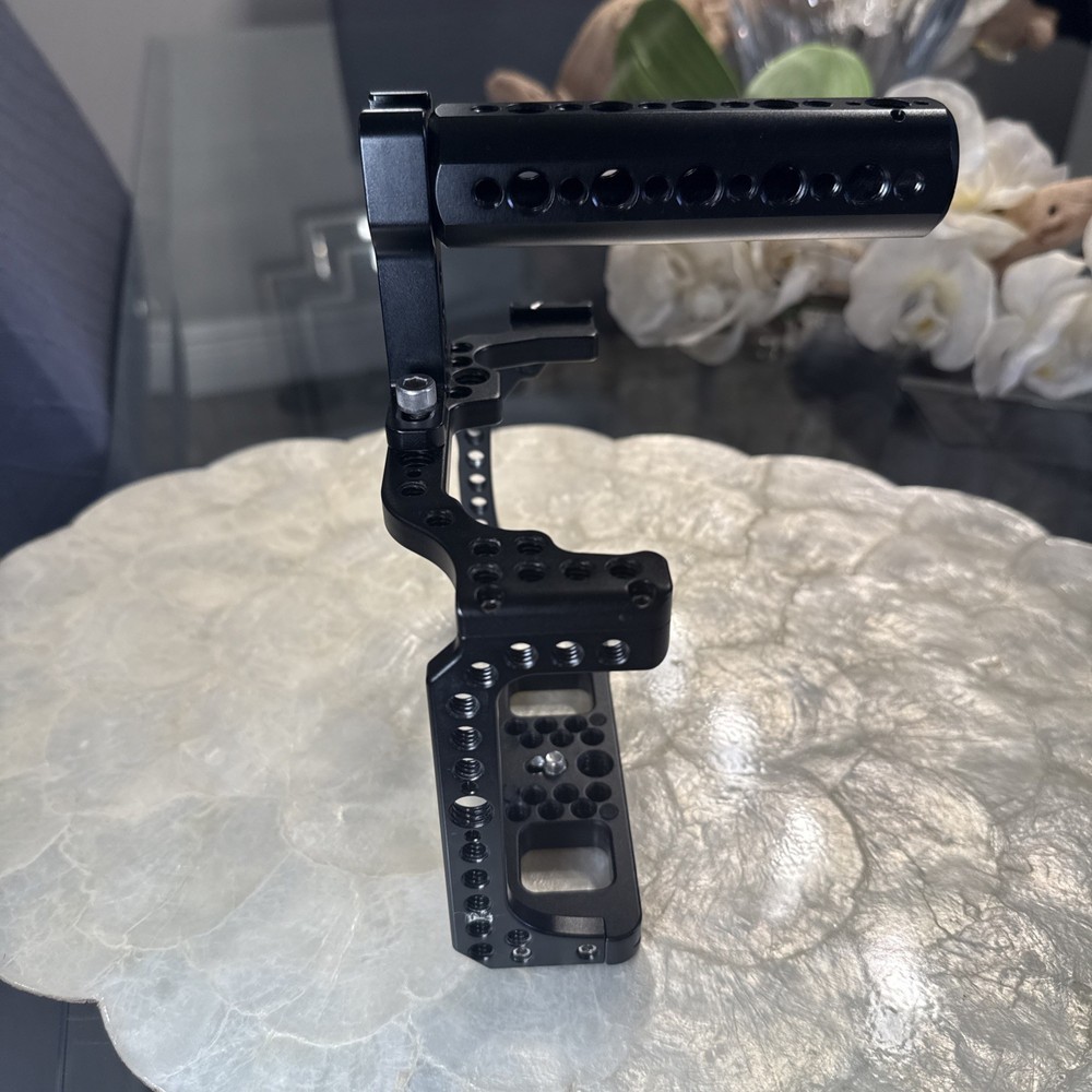 Camera Cage For Canon EOS R Digital Mirrorless Cameras & SmartRig top handle