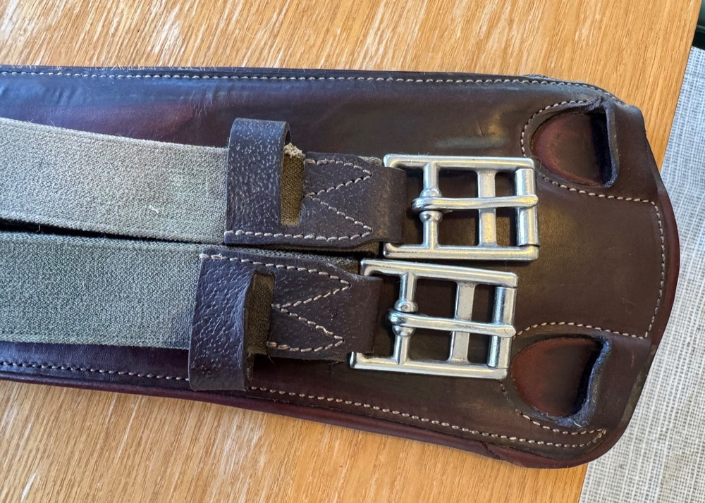 Devoucoux V-Strap Girth - Brown - 80 CM / 32"