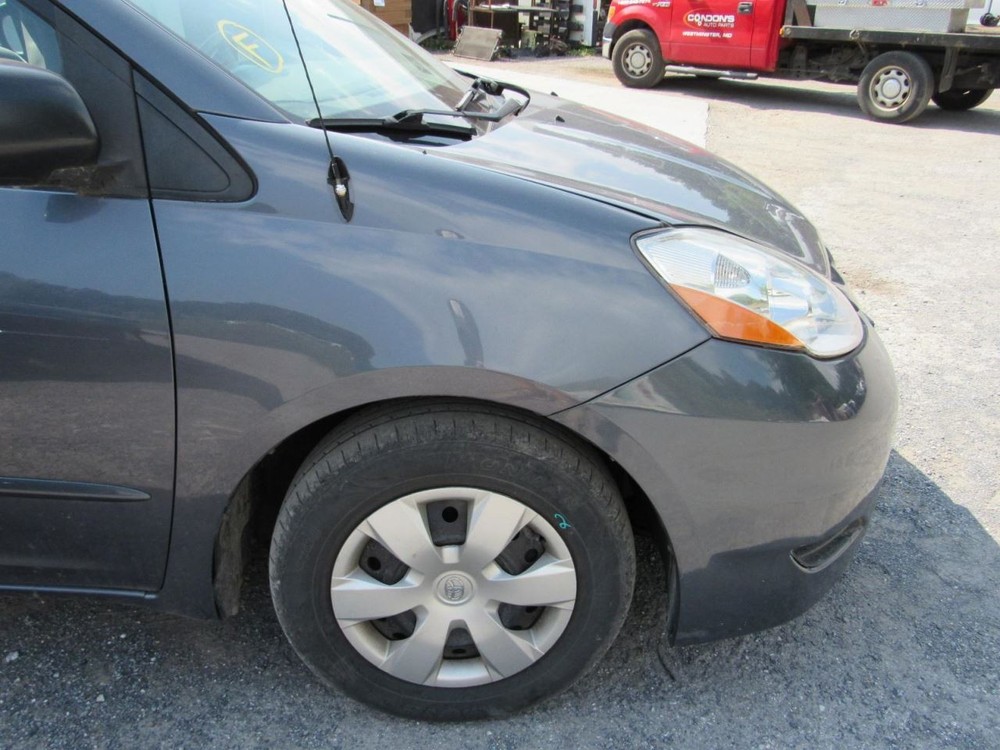 SIENNA 2006 Glove Box 1065048