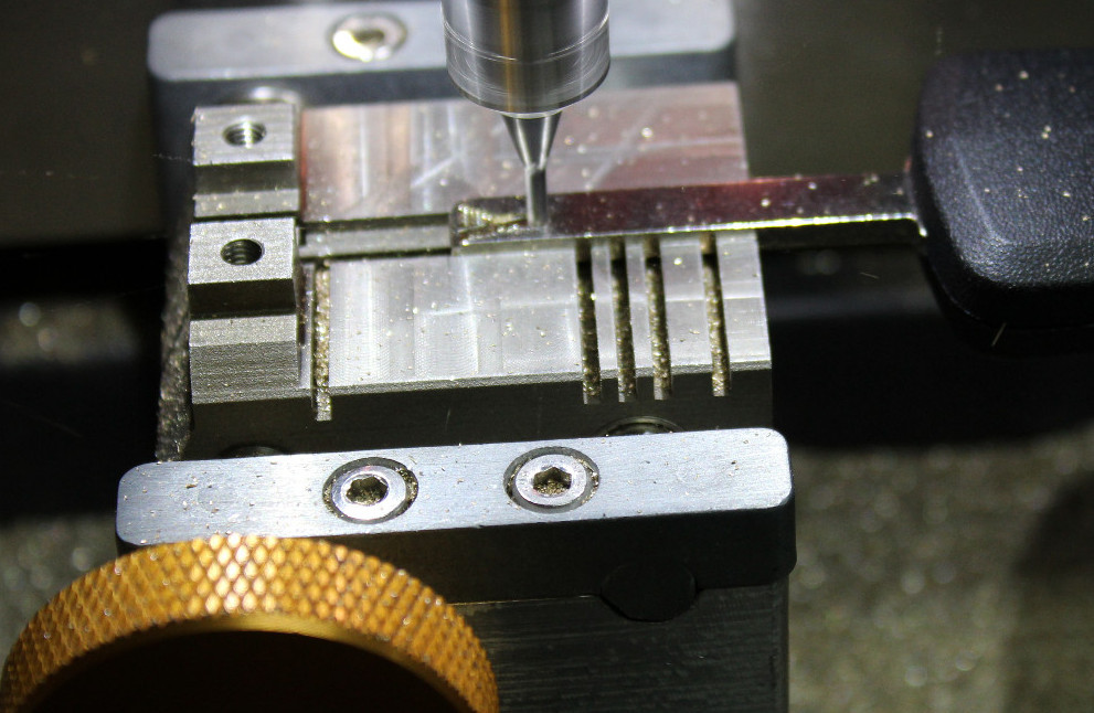 1 GM KEY CUTTING SERVICE SIDE MILL HIGH SECURITY 2 TRACK (LASER CUT) BY CODE