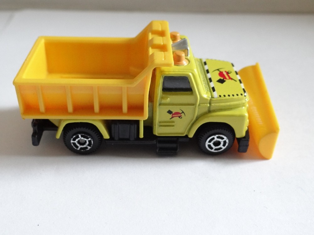 Motor Max Maintenance Truck