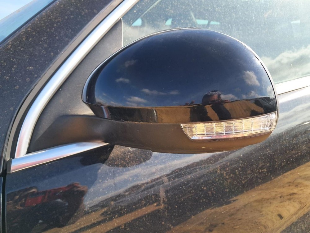TIGUAN 2010 Glove Box 4859834
