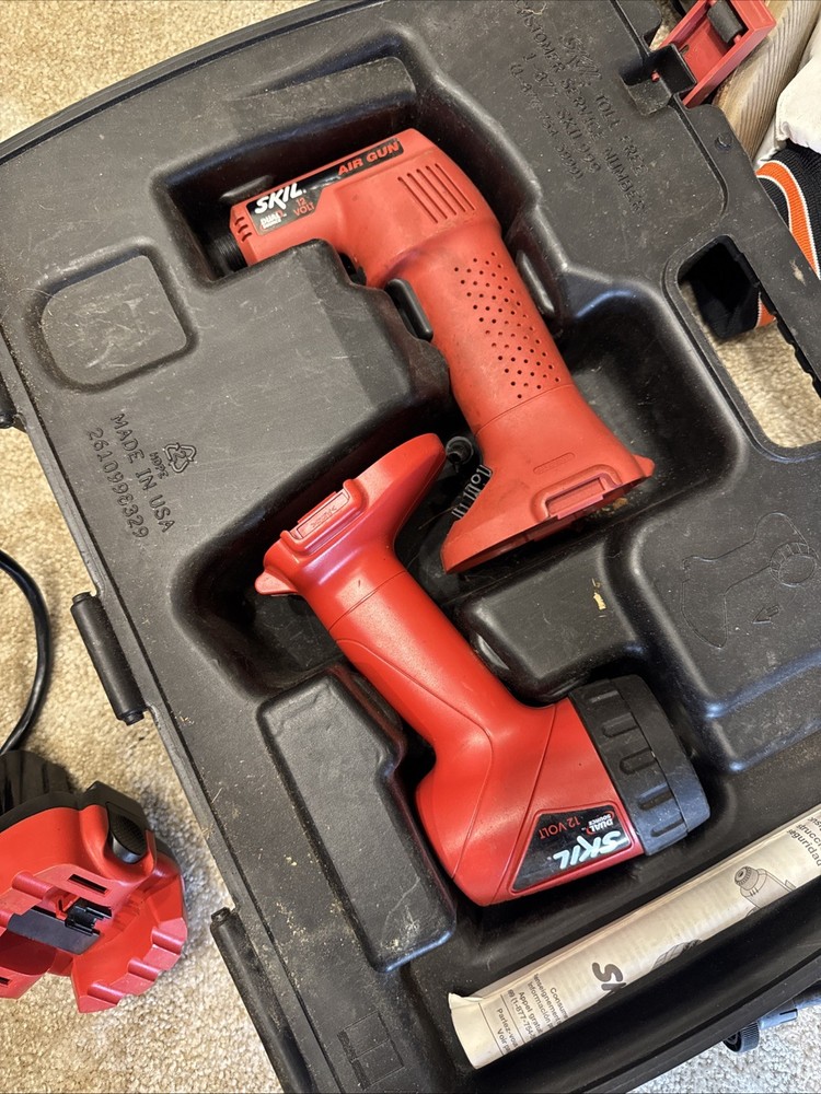 Skil 12 Volt Air Gun And Flashlight